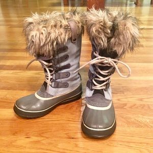 Sorel Snow Boots (Joan of Arctic powder blue)
